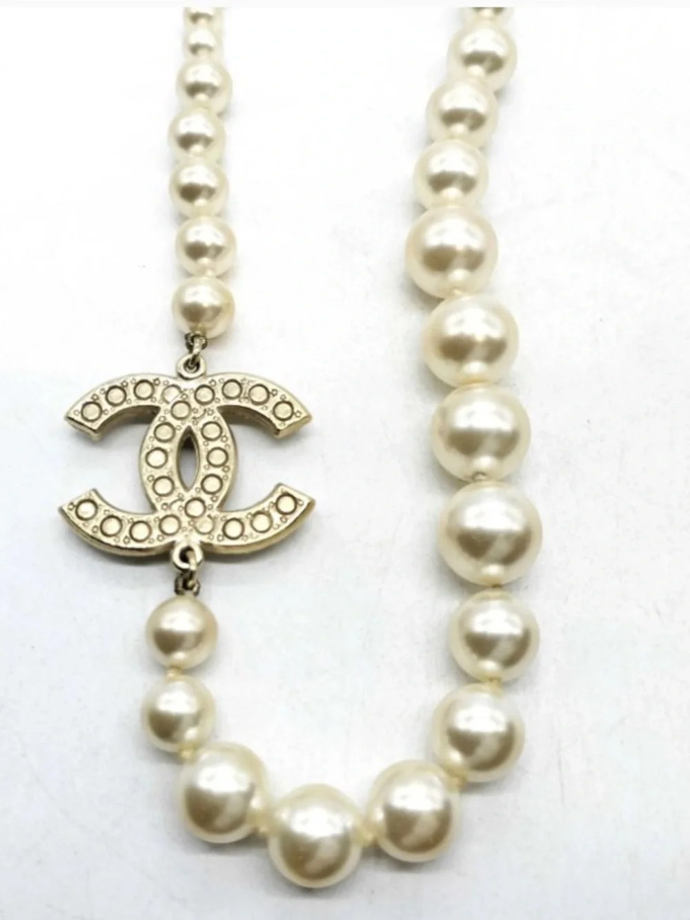 CHANEL F16V Coco 100th Anniversary Pearl Crystal CC Necklace 100% Authentic